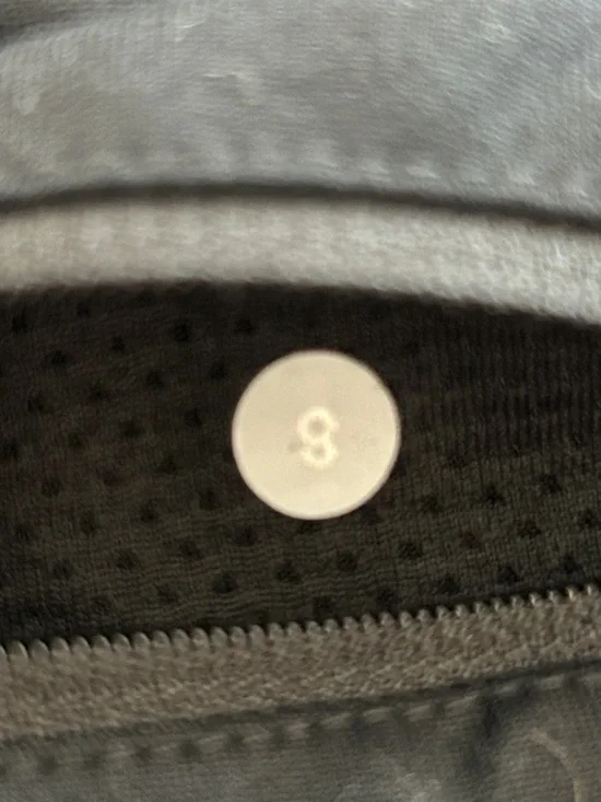 Lululemon pace setter black ruffle tiered skirt skort size 8 - Picture 7 of 10